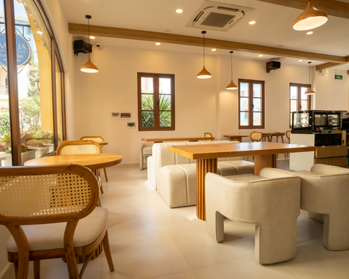 Emolia Coffee & Tea